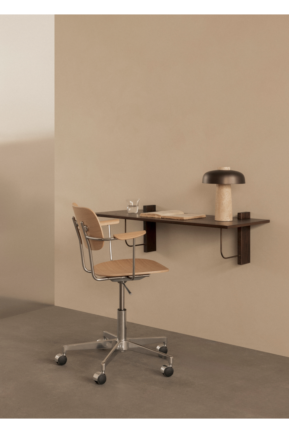 Solid Oak Wall-Hung Desk | Oroa.com