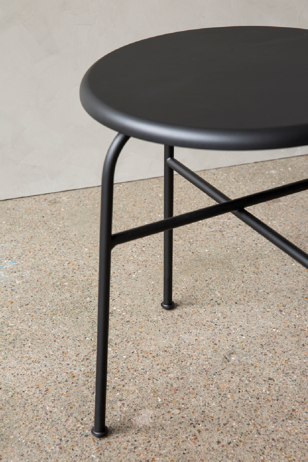 Minimalist Upholstered Seat Stool | Oroa.com