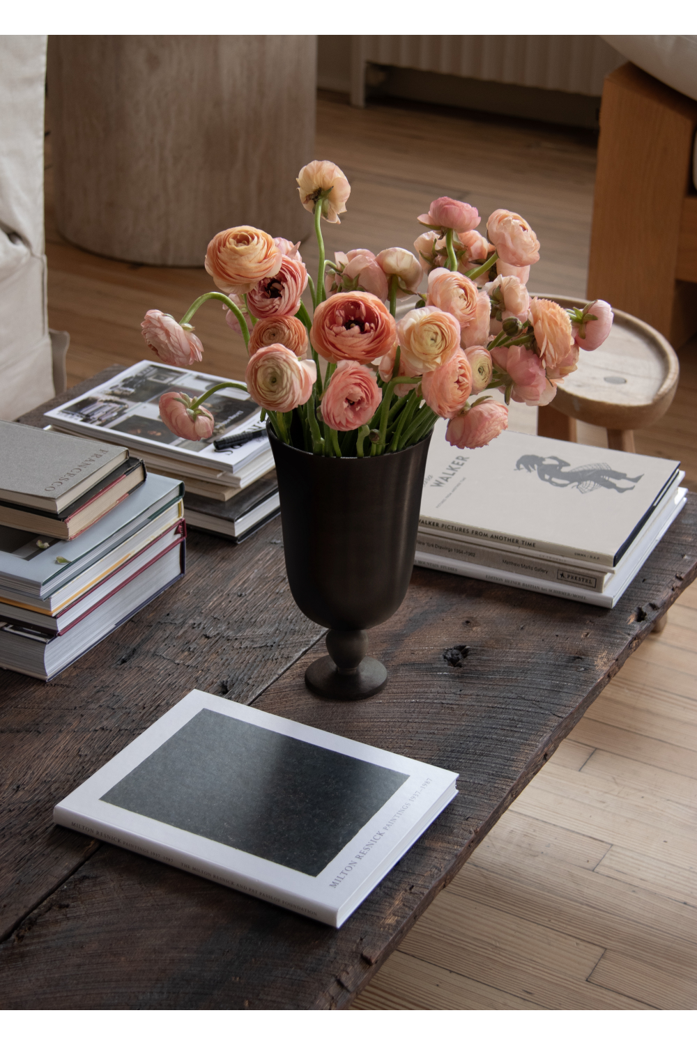 Brown Bronzed Vase | Oroa.com
