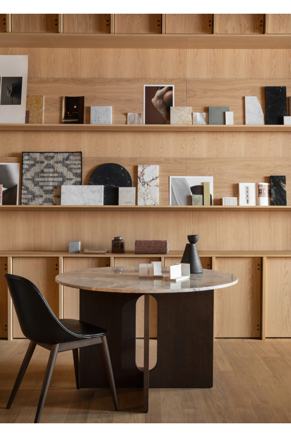 Black Side Dining Chair | Oroa.com