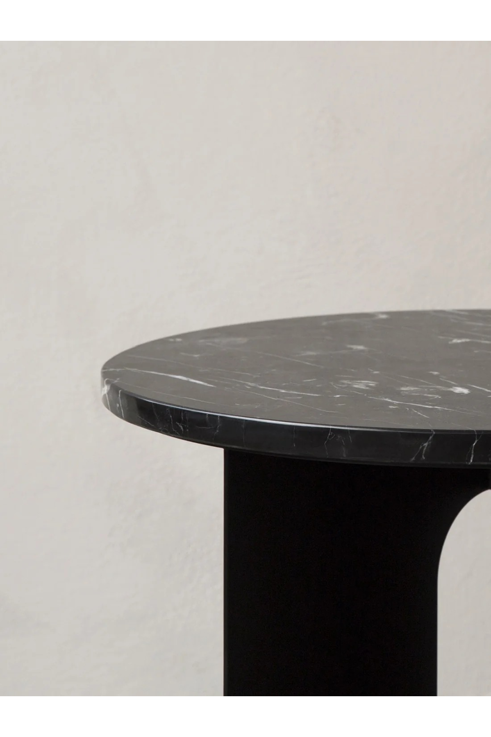 Steel Side Table | Oroa.com