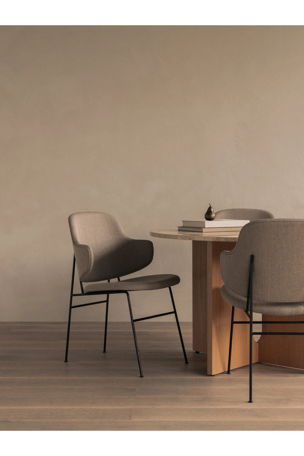 Upholstered Dining Chair | Oroa.com