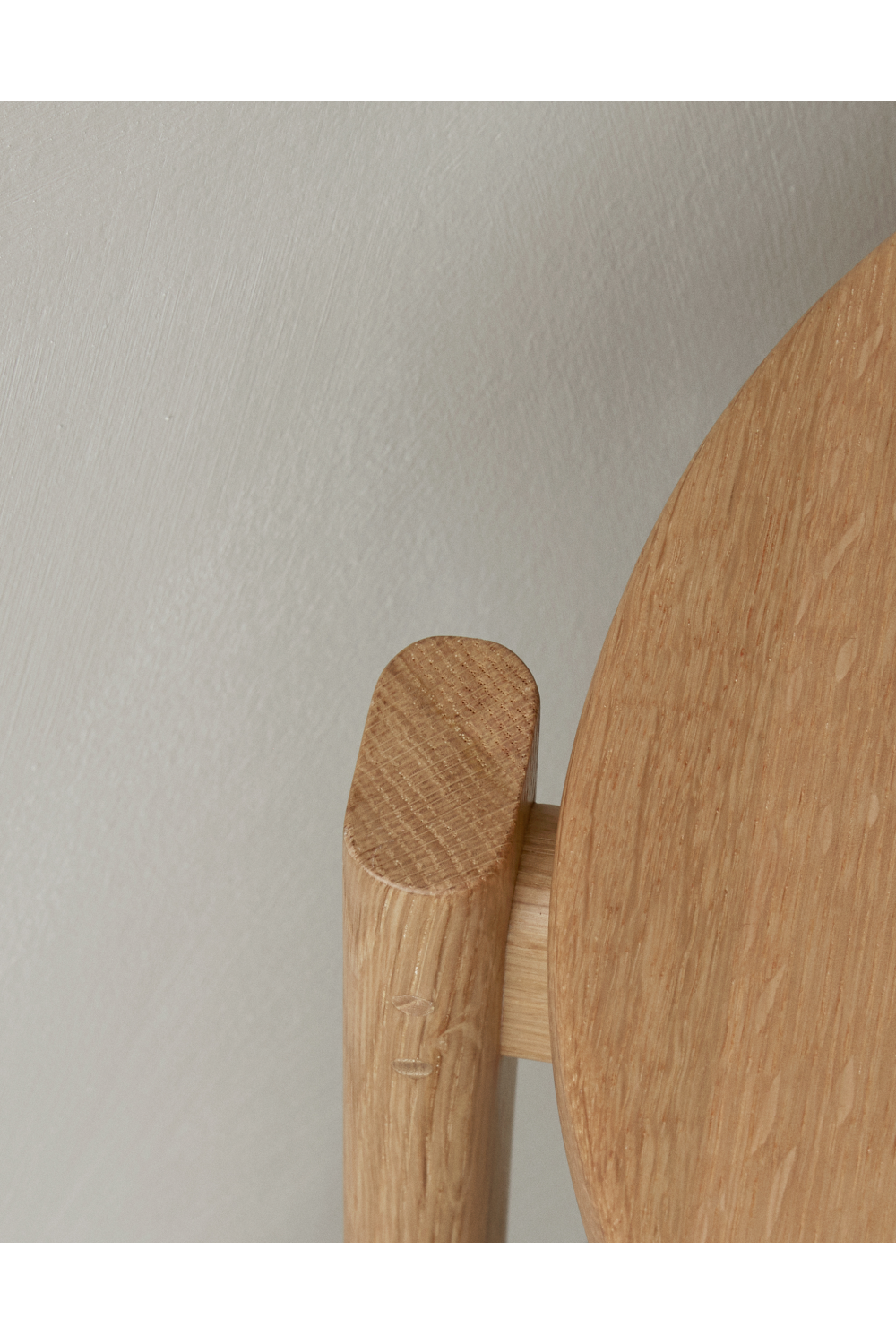 Round Wooden Stool | Oroa.com