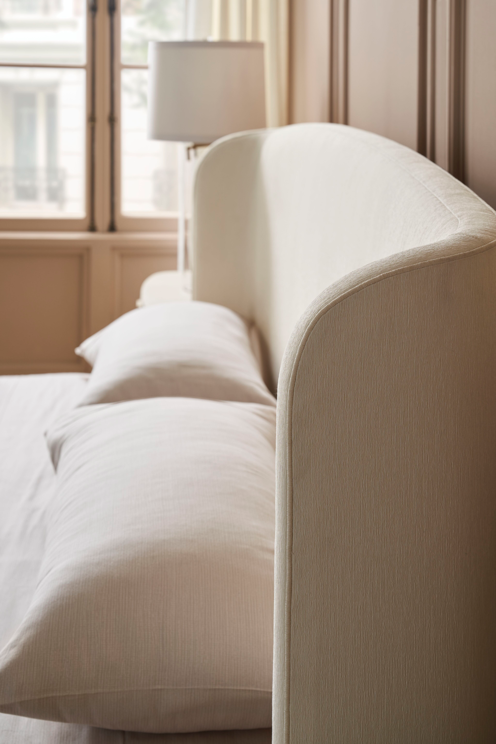 Ivory Ribbed Bed | Oroa.com