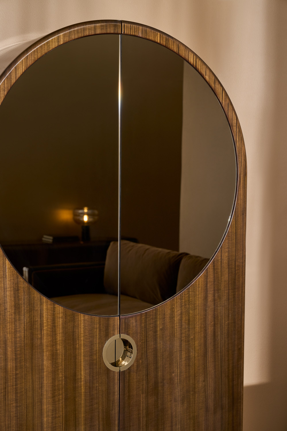 Arched 2-Door Cabinet | Oroa.com