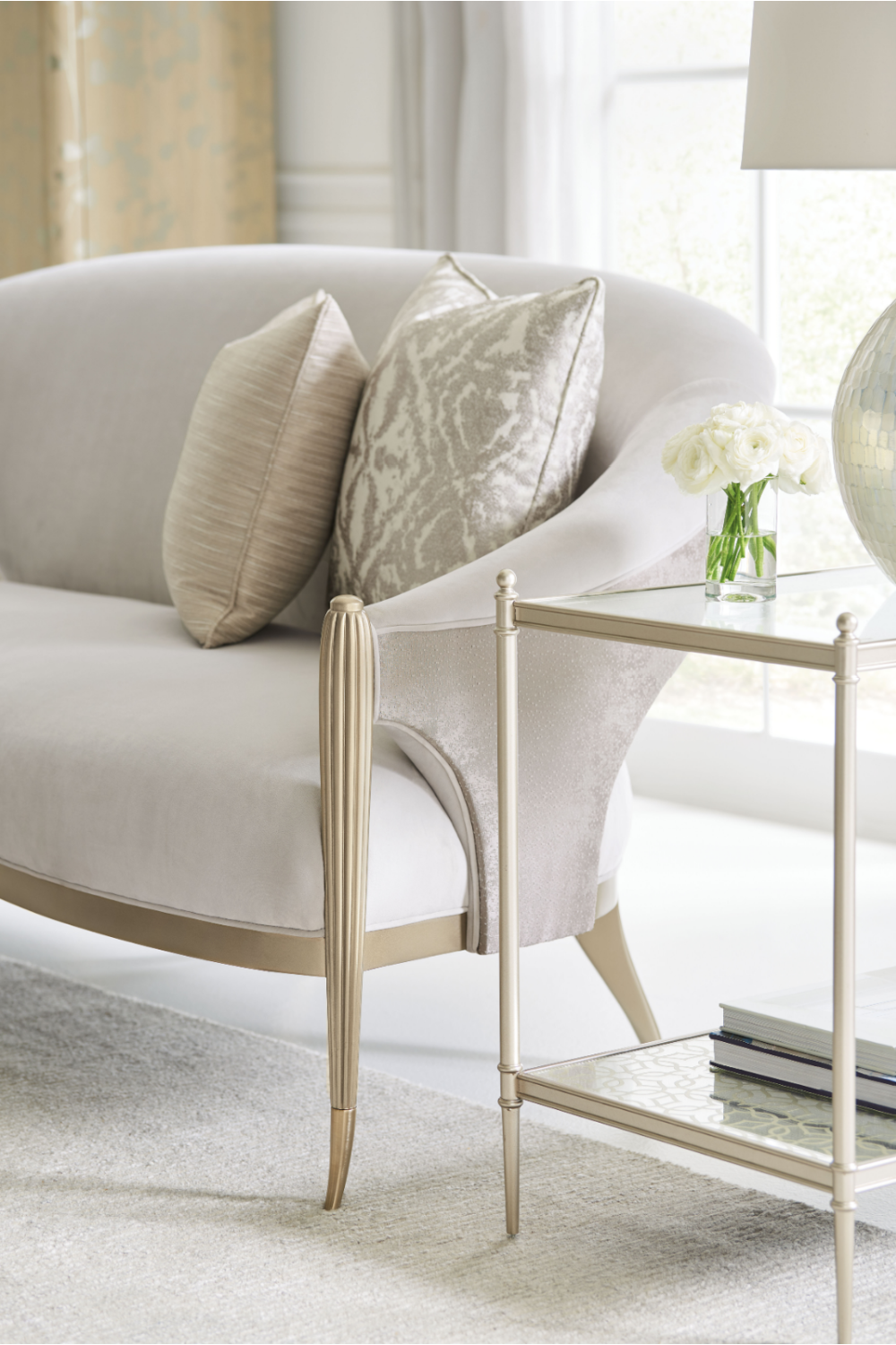 Mid-Century Modern Side Table | Oroa.com