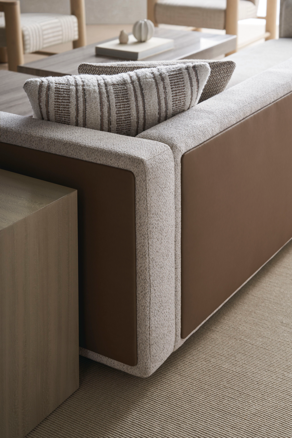 Cream Minimalist Sectional Sofa | Oroa.com