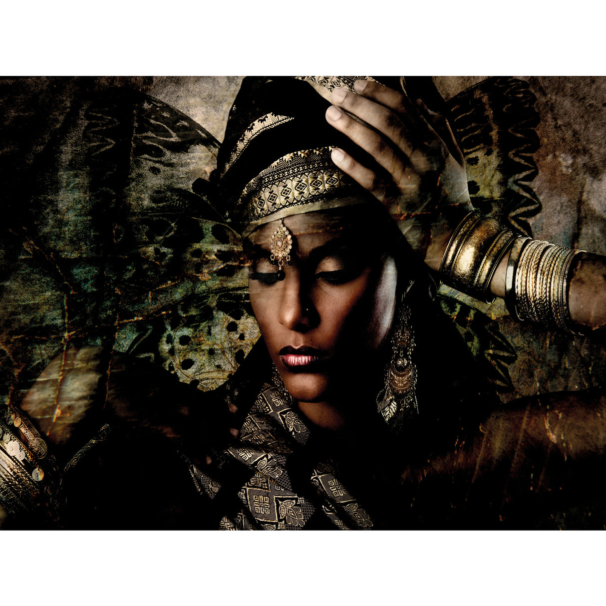 Headressed Woman Photographic Art | Oroa.com