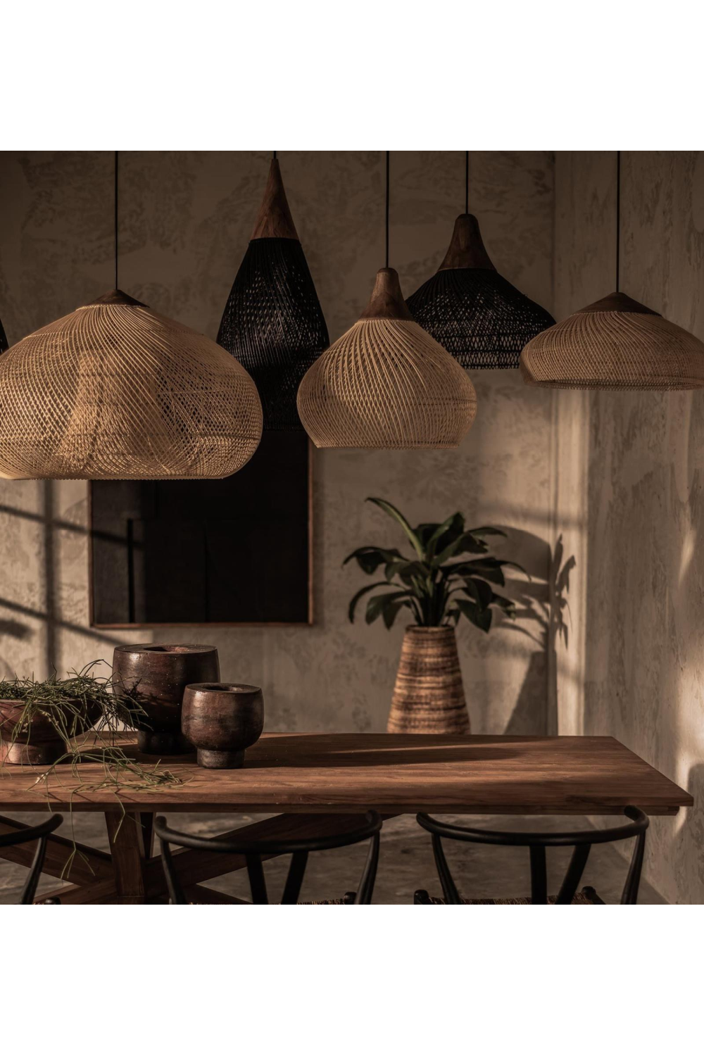 Black Braided Rattan Pendant Lamp | Oroa.com