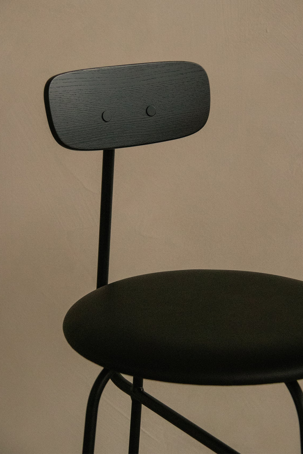 Short-Back Oak Counter Chair | Oroa.com