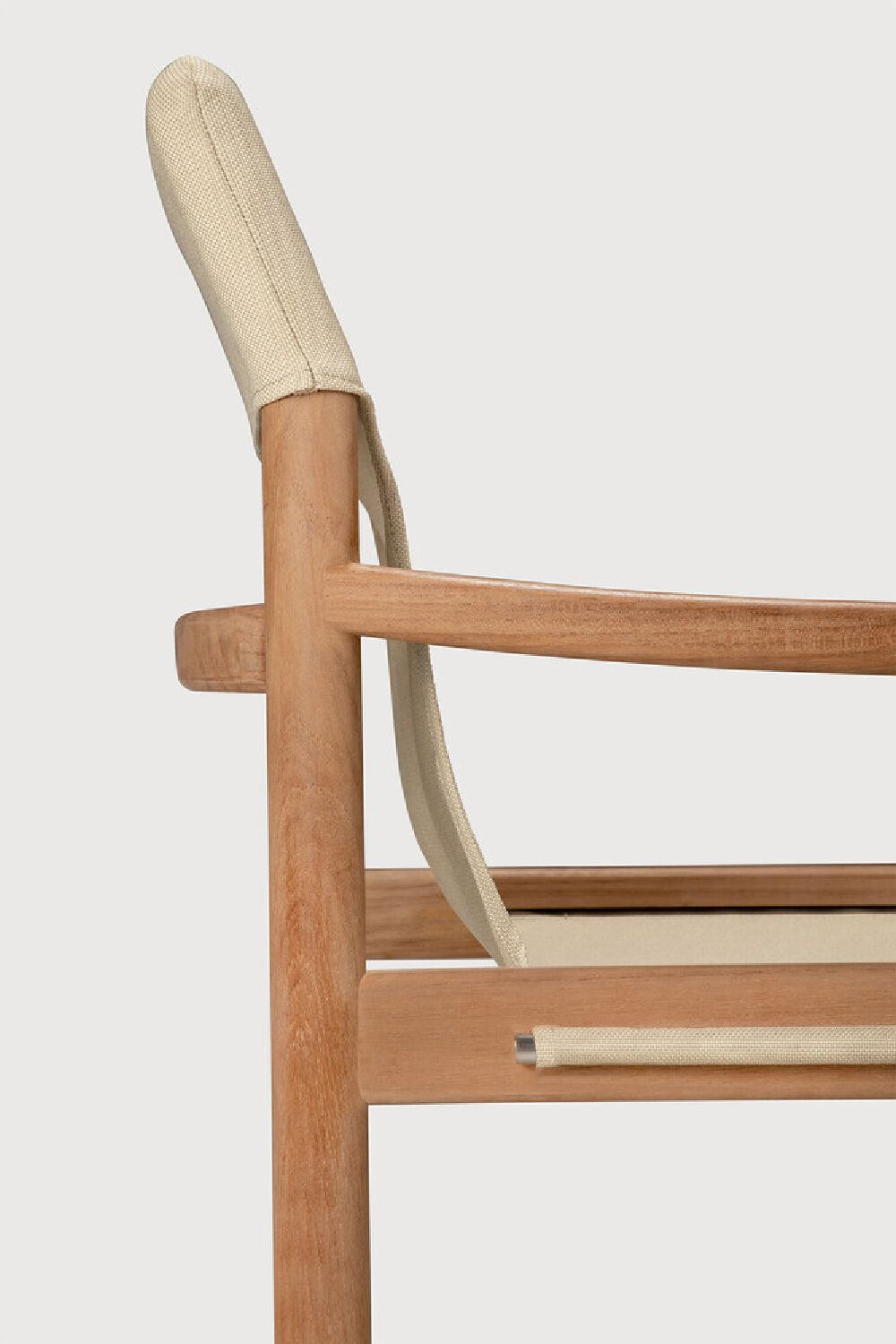 Minimalist Outdoor Lounge Chair | Oroa.com