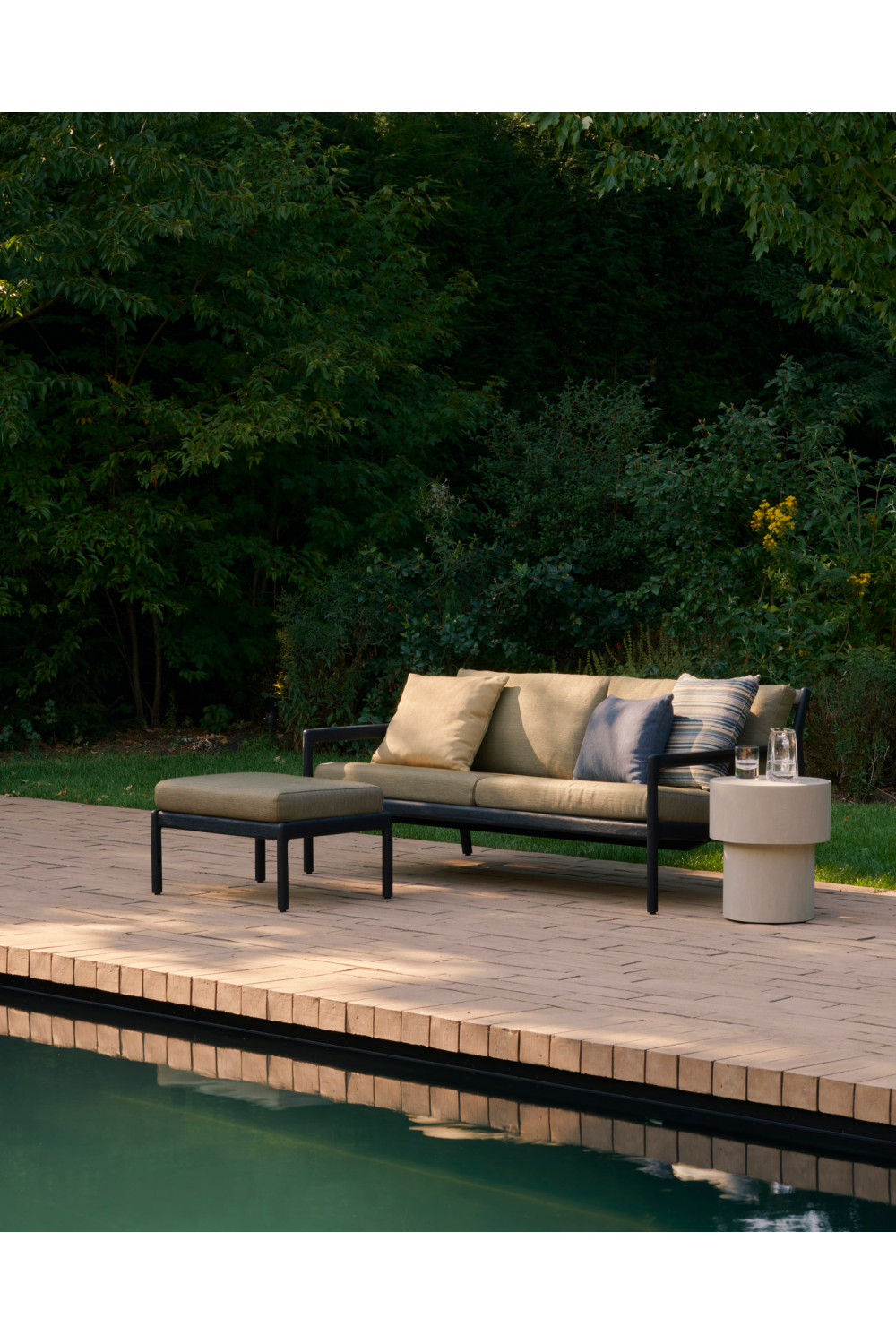 Black Teak Outdoor Sofa | Oroa.com
