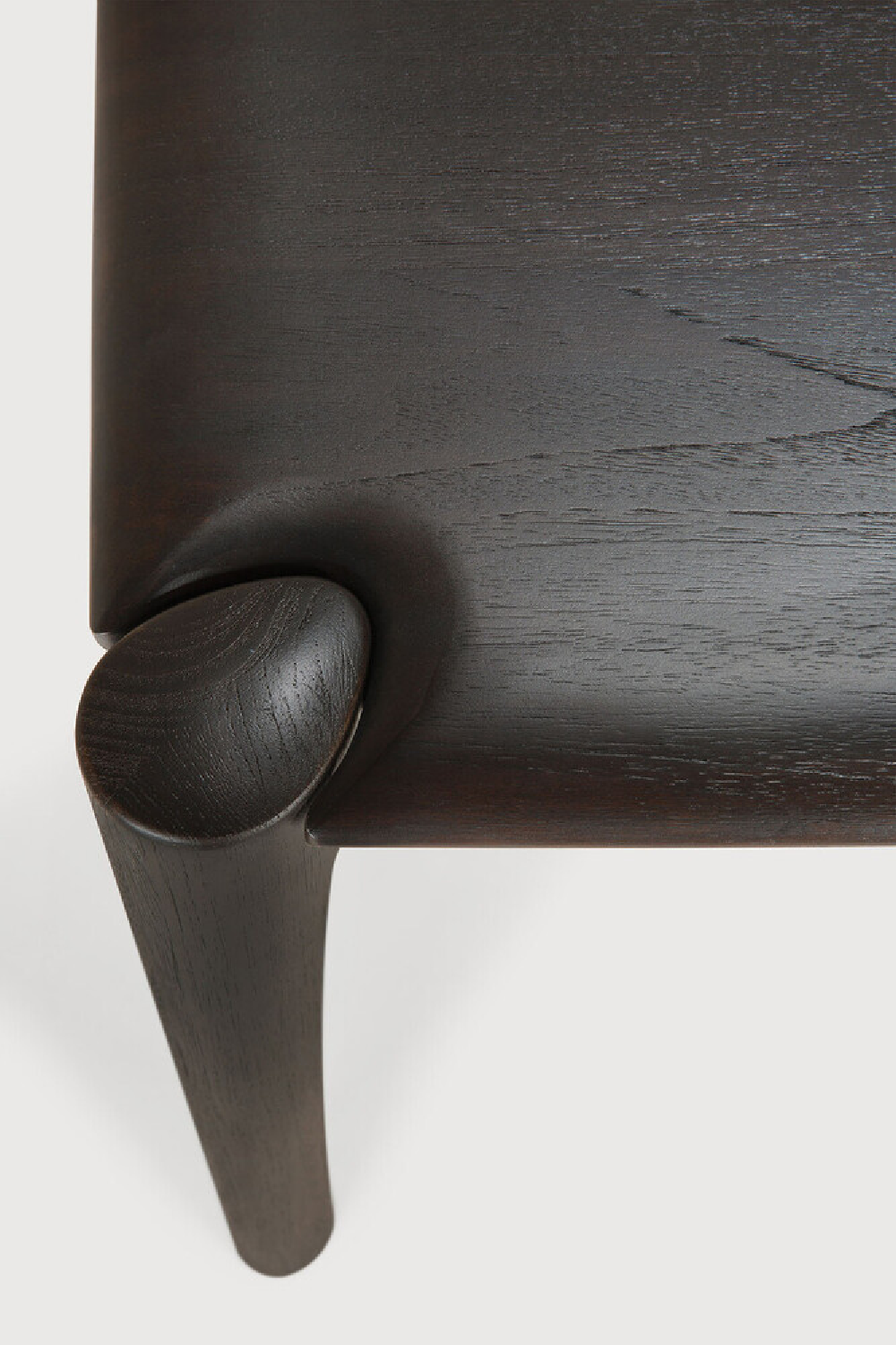 Varnished Teak Dining Table | Oroa.com