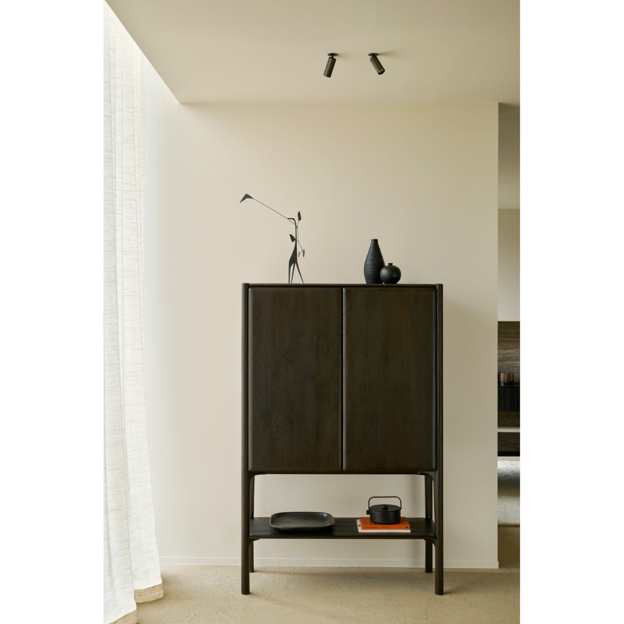 Natural Oak 2-Door Cupboard | Oroa.com