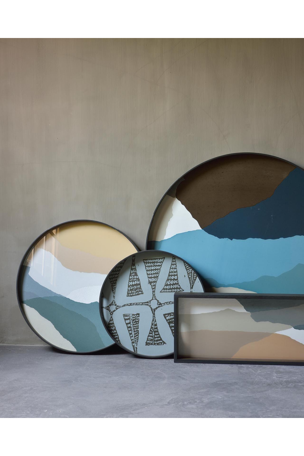 Wooden Rim Round Tray | Oroa.com