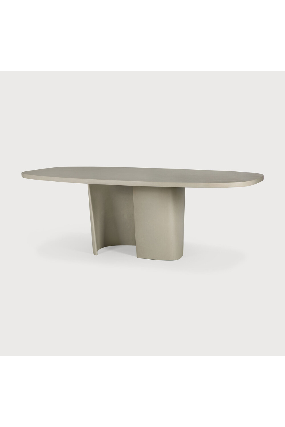 Round Concrete Outdoor Dining Table | Oroa.com