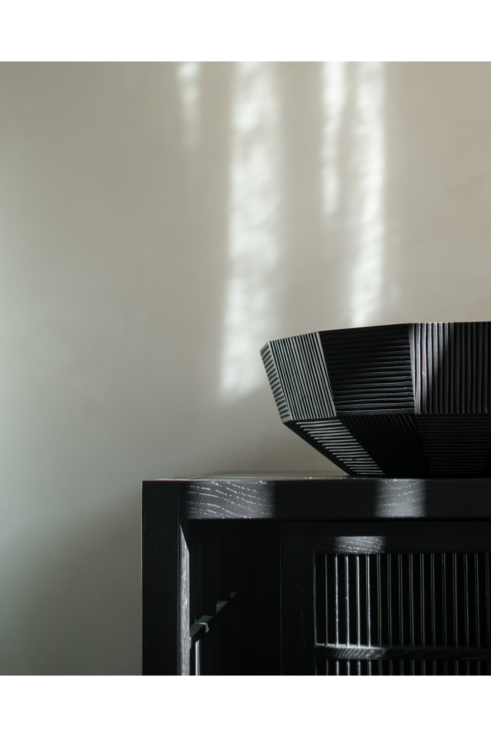 Black Mahogany Modern Bowl | Oroa.com