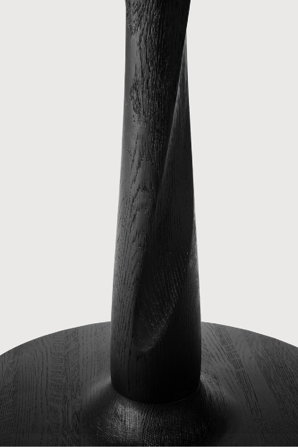 Solid Oak Pedestal Dining Table | Oroa.com