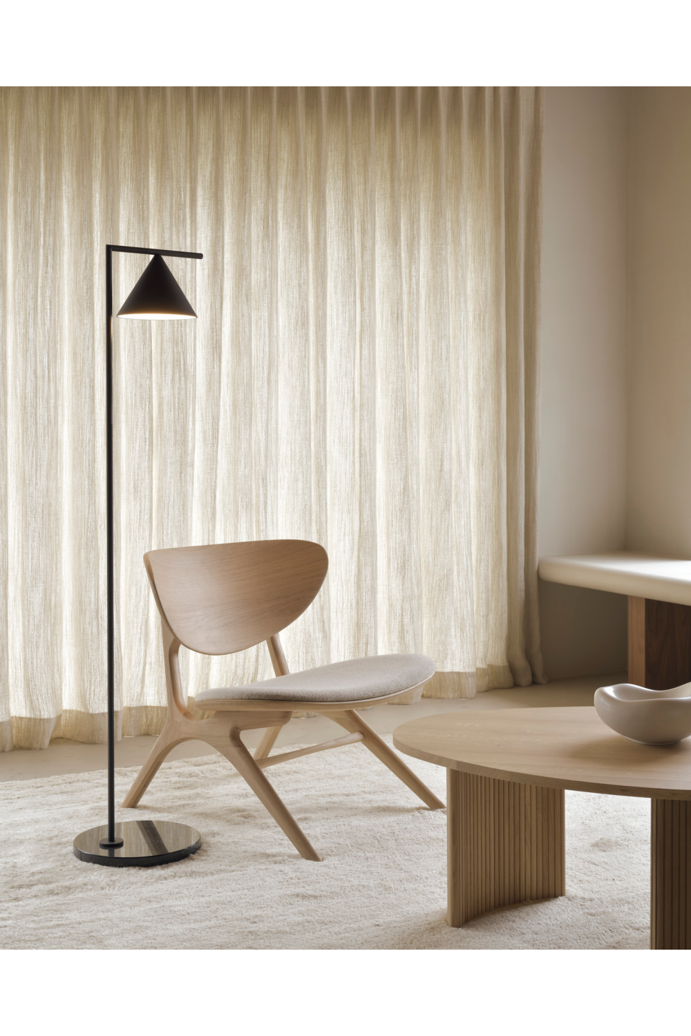 Oak Pebble-Shaped Coffee Table | Oroa.com