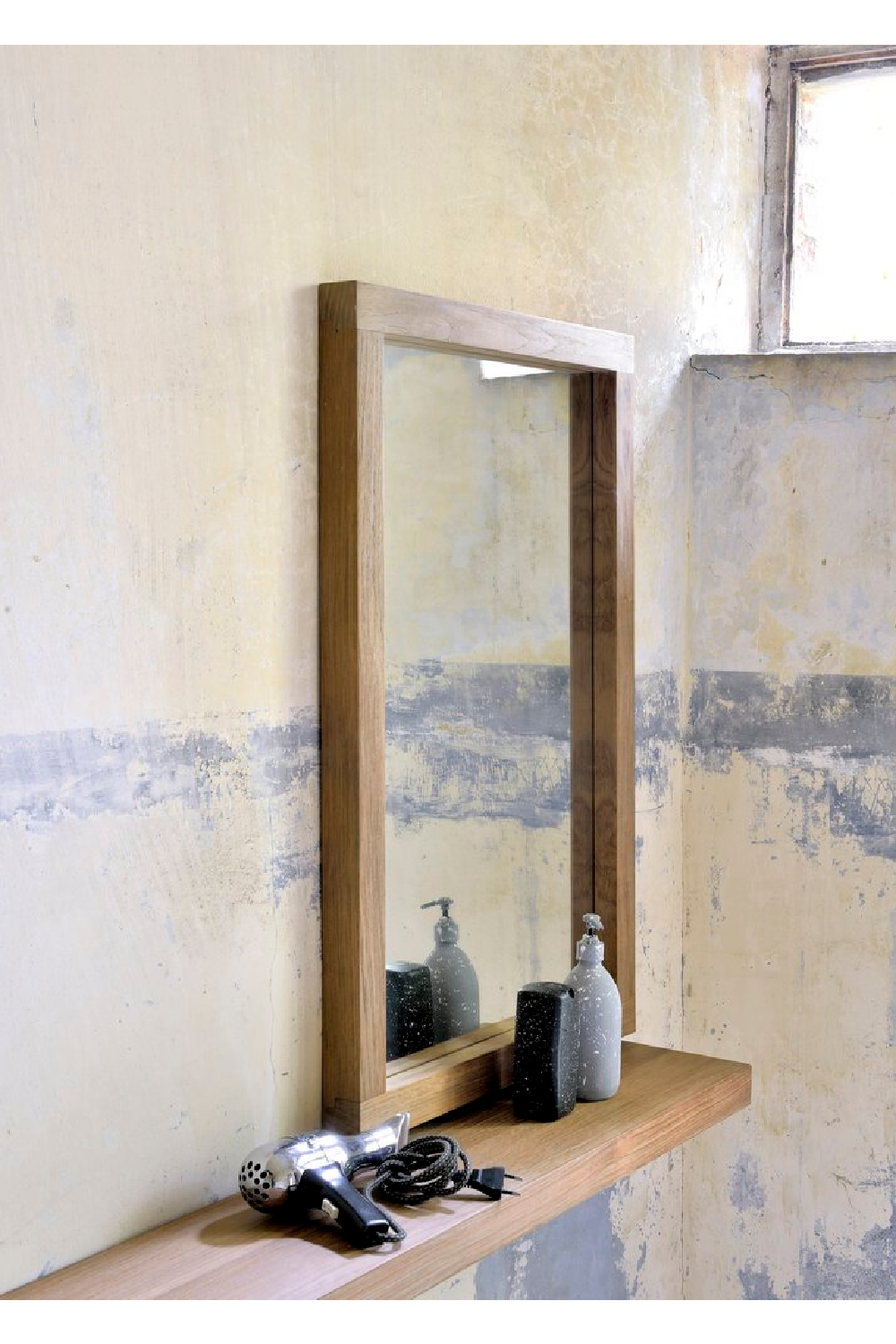 Oiled Oak Wall Shelf | Oroa.com