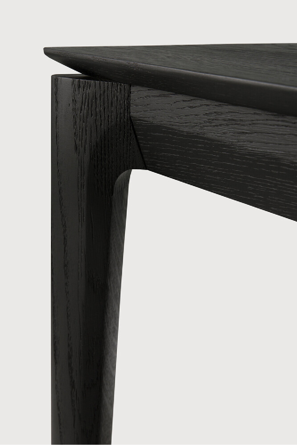 Extendable Black Oak Dining Table | Oroa.com