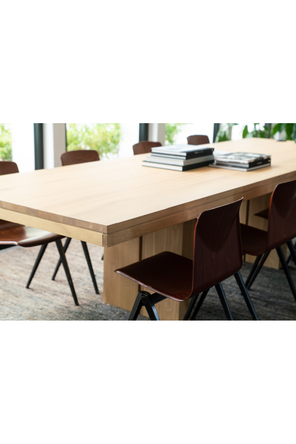 Scandinavian Extendable Dining Table | Oroa.com