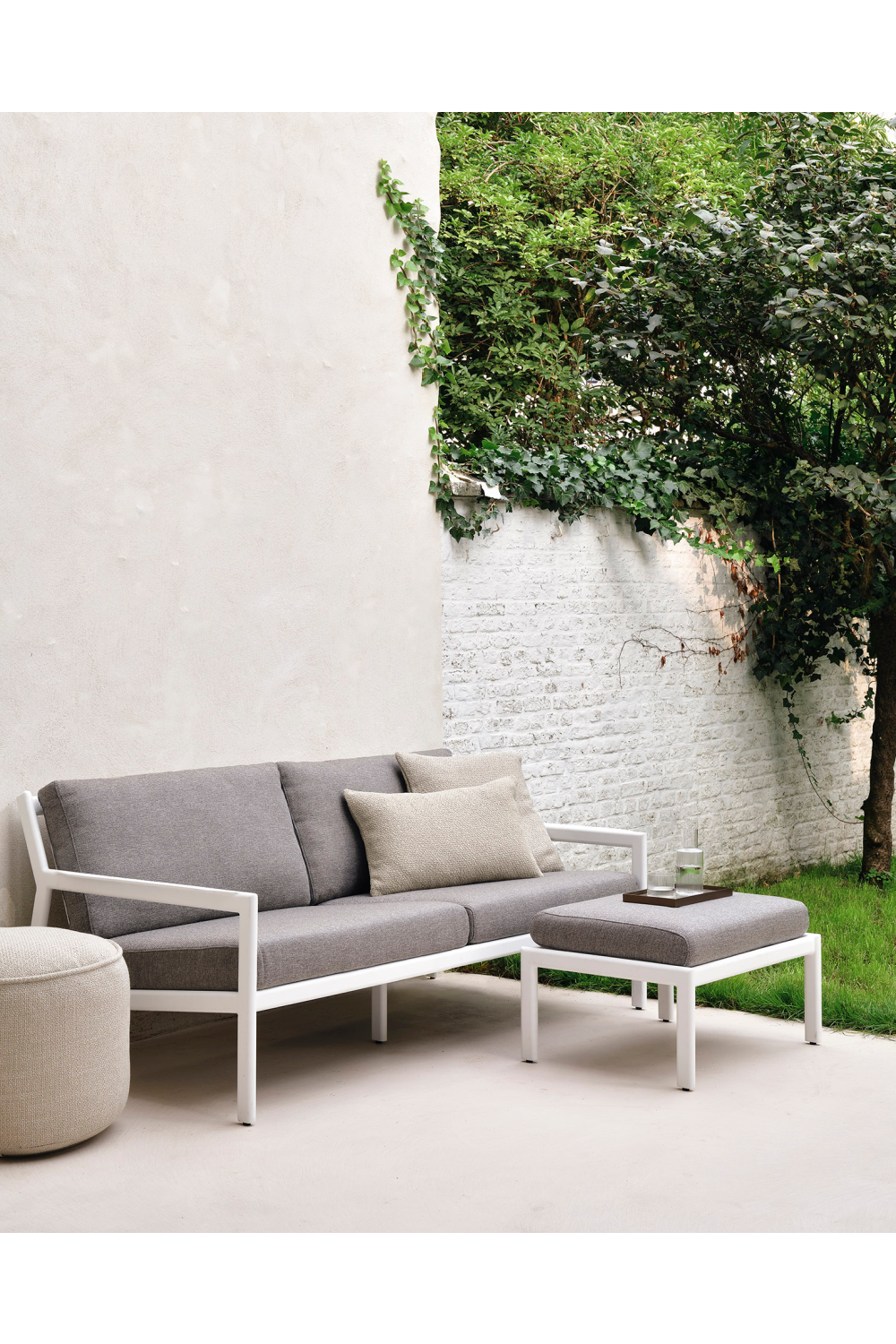 Modern Minimalist Outdoor Footstool | Oroa.com