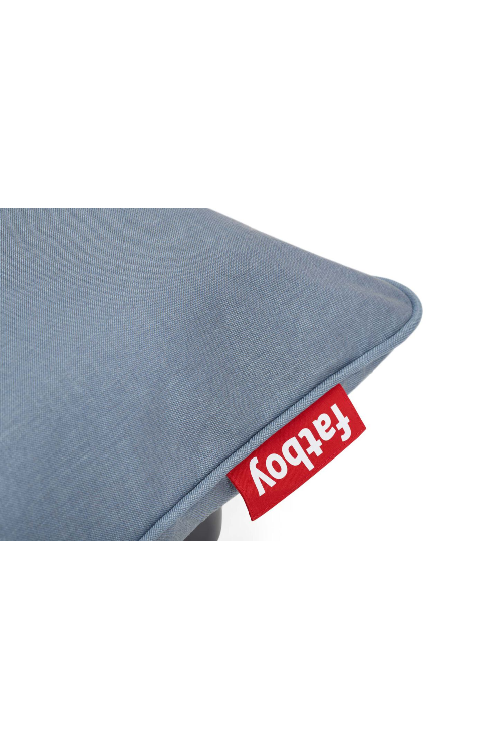 Cushioned Outdoor Daybed | Oroa.com
