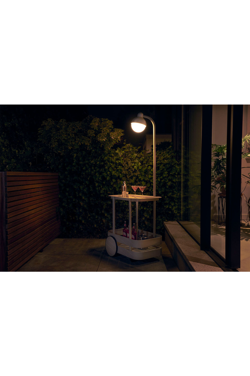 Outdoor Lighted Bar Cart | Oroa.com