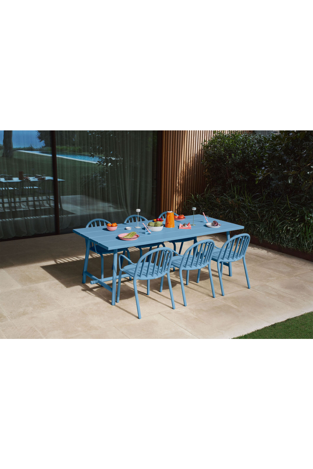 Aluminum 6-Seater Outdoor Table | Oroa.com