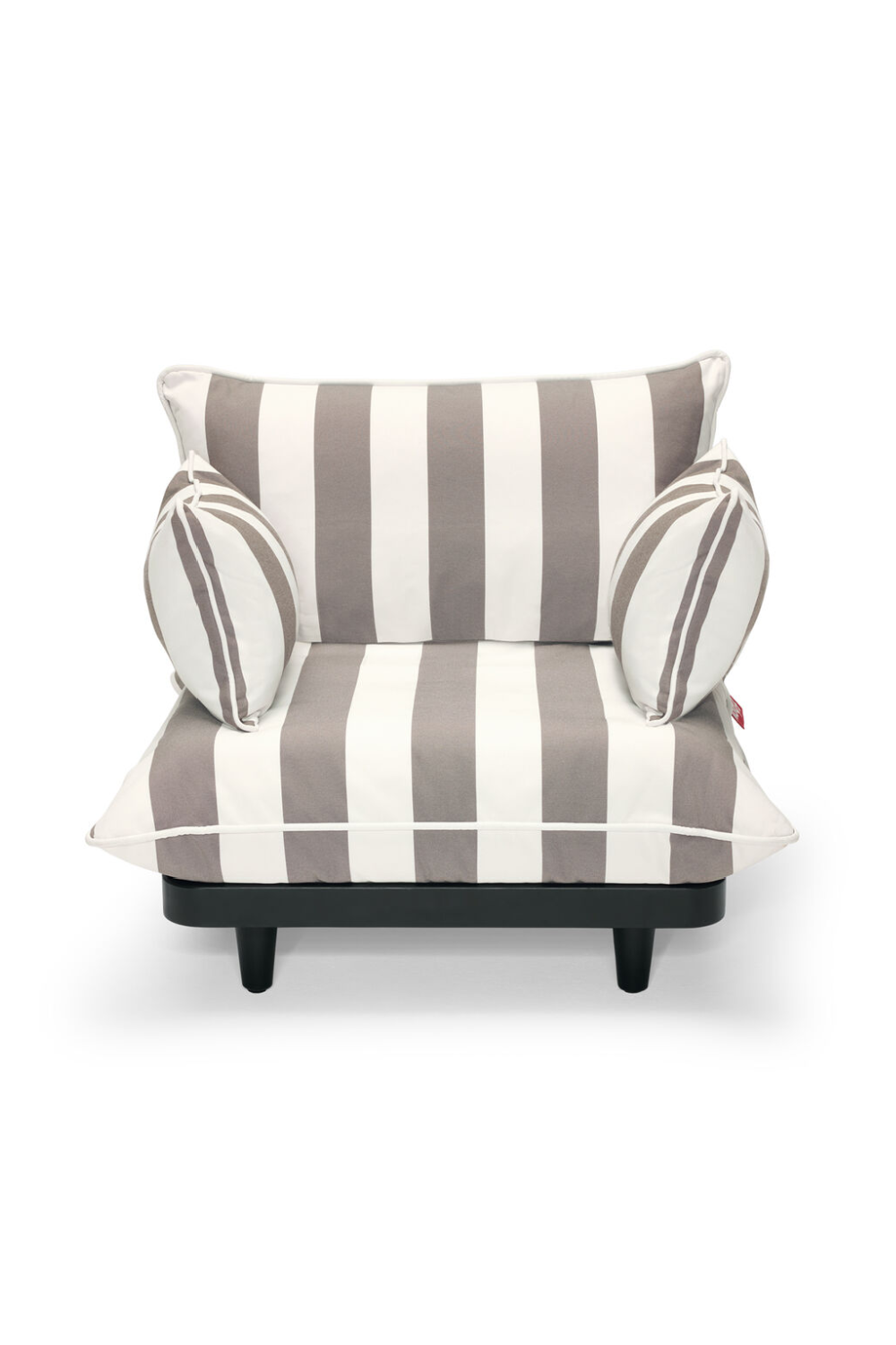 Cushioned Outdoor Lounge Chair | Oroa.com