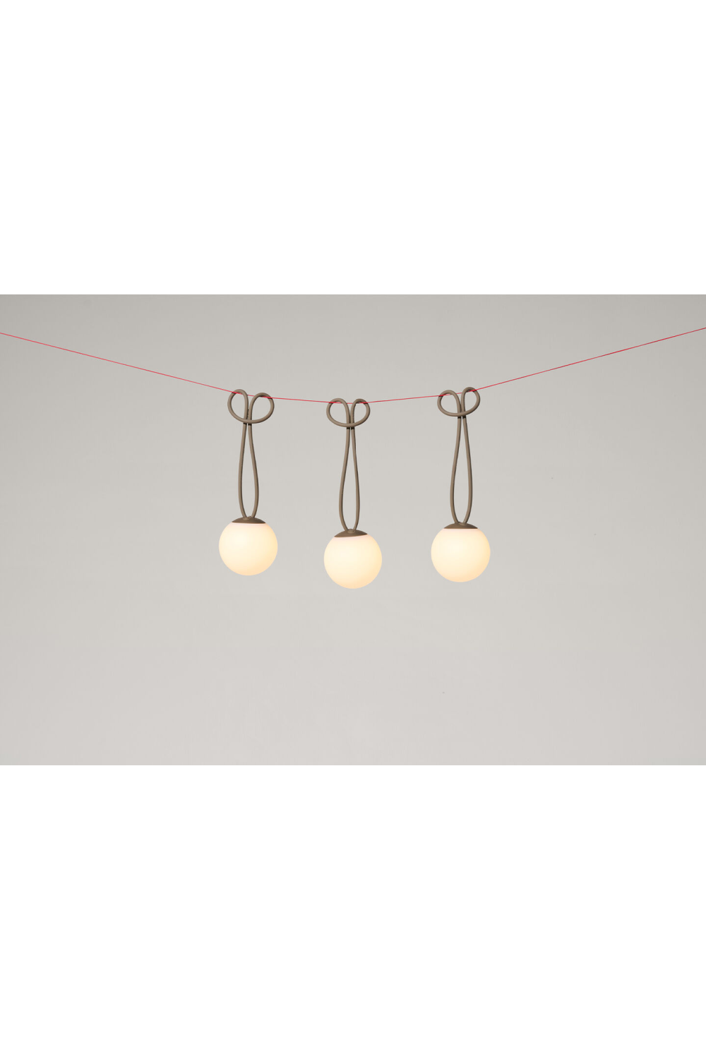 Cordless Outdoor Spherical Light Set | Oroa.com