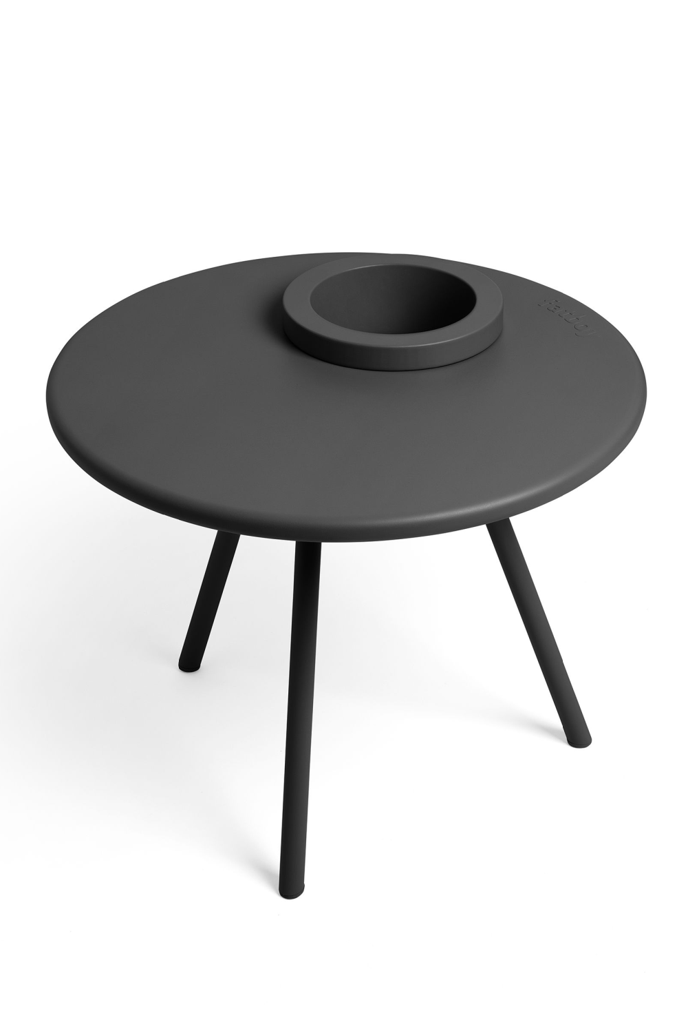 Tripod Outdoor Planter Side Table | Oroa.com
