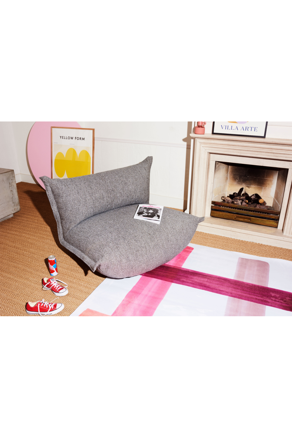 Back-Buttoned Modern Easy Chair | Oroa.com
