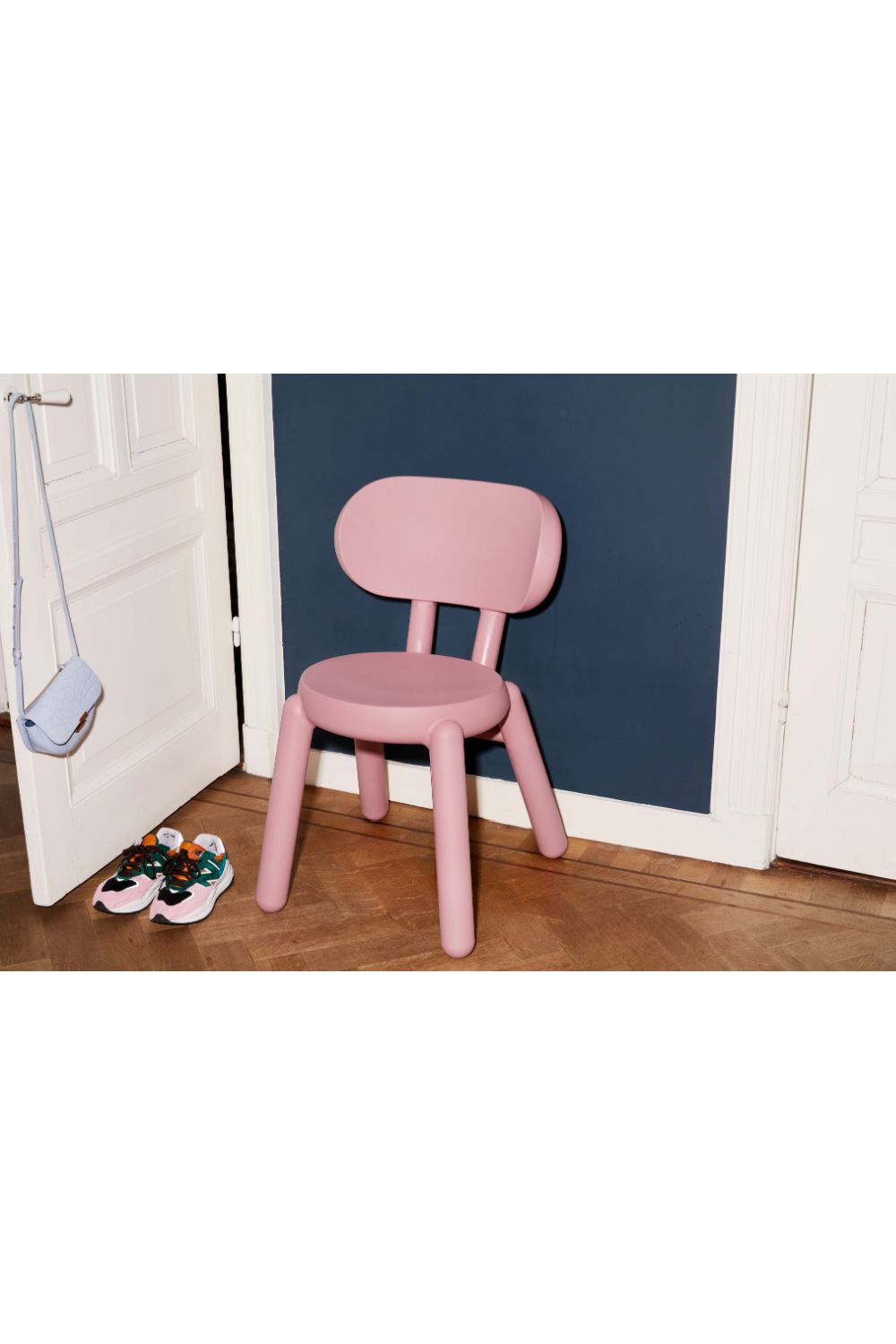 Modern Molded Chair | Oroa.com