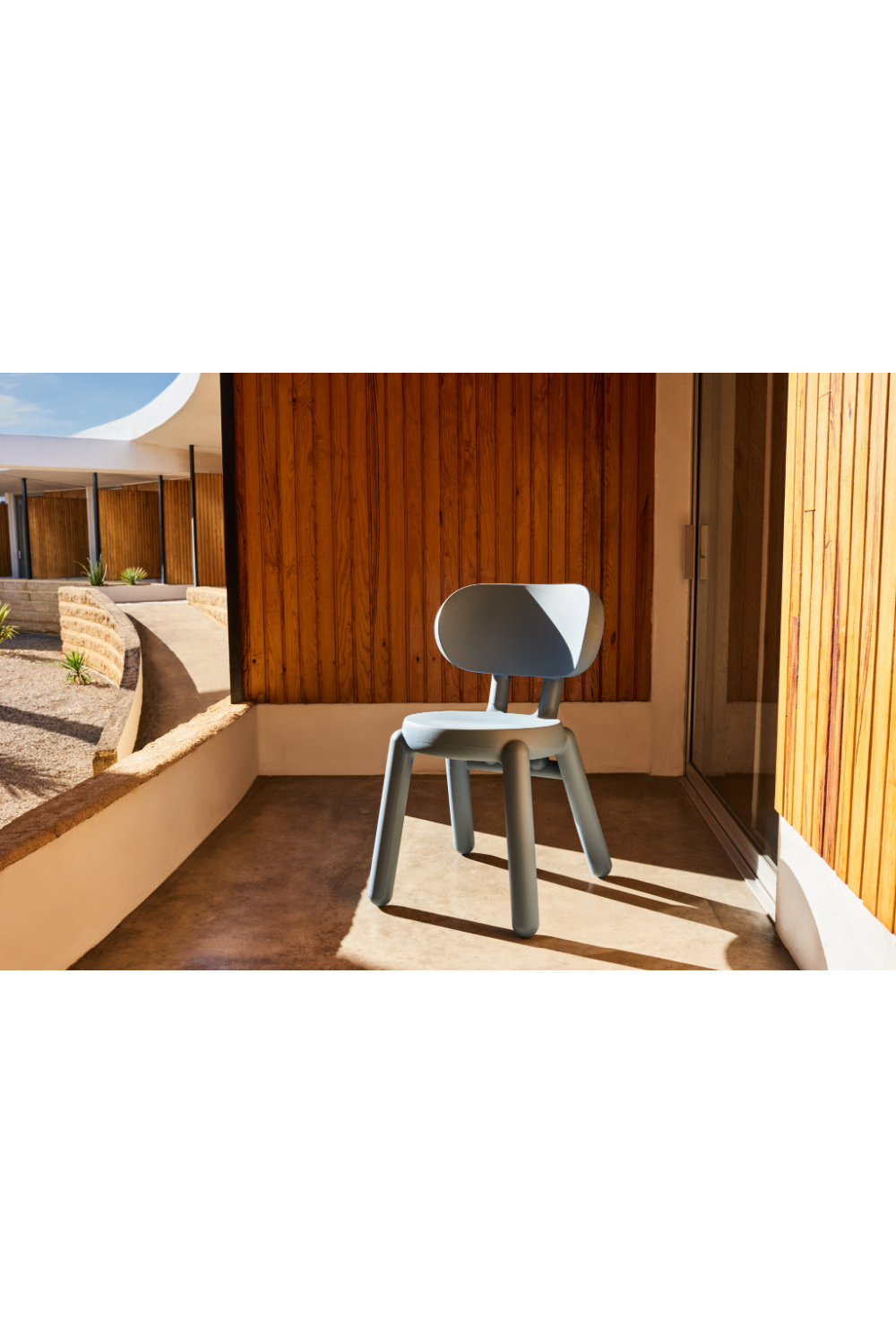 Modern Molded Chair | Oroa.com