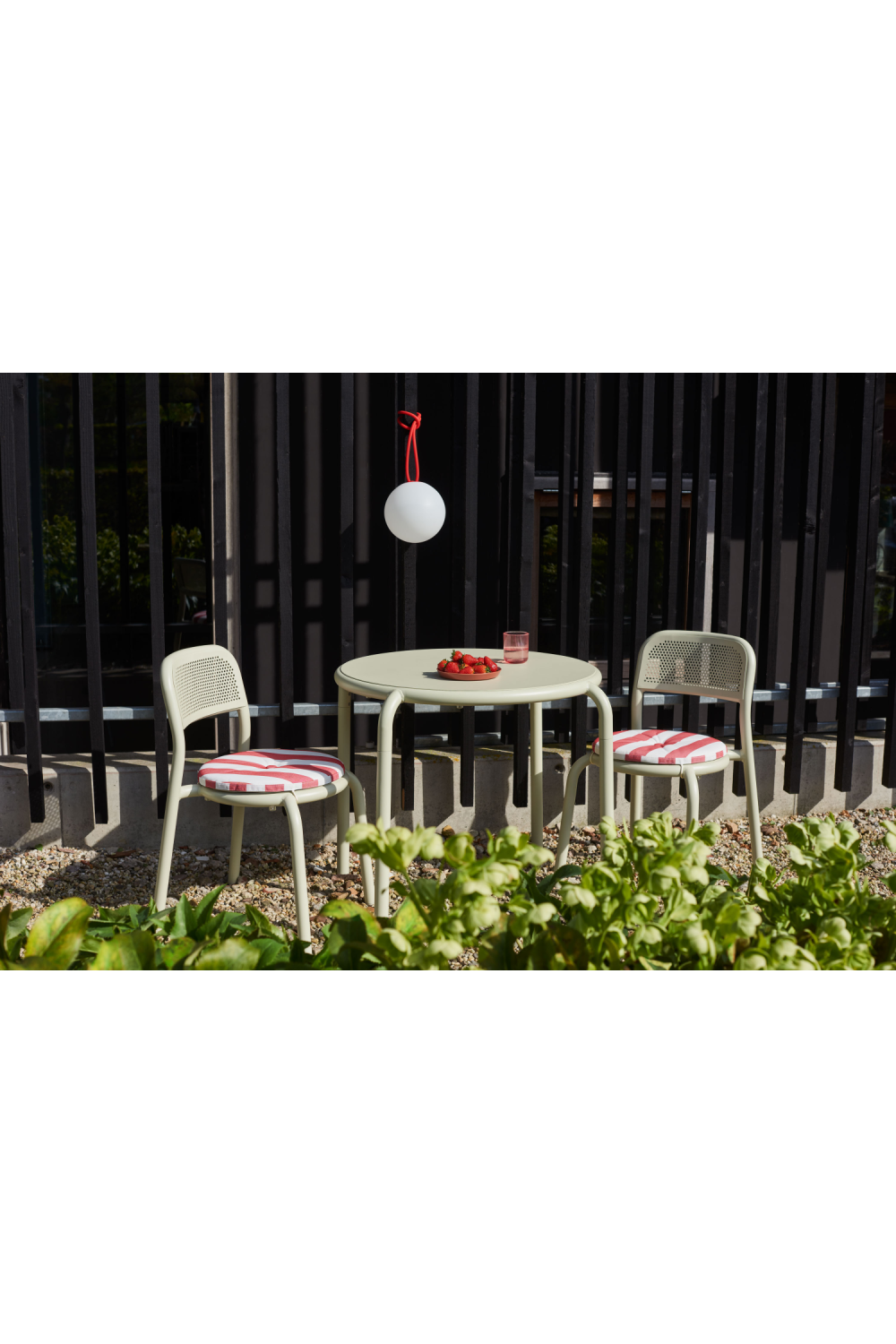 Aluminum Outdoor Bistro Table | Oroa.com