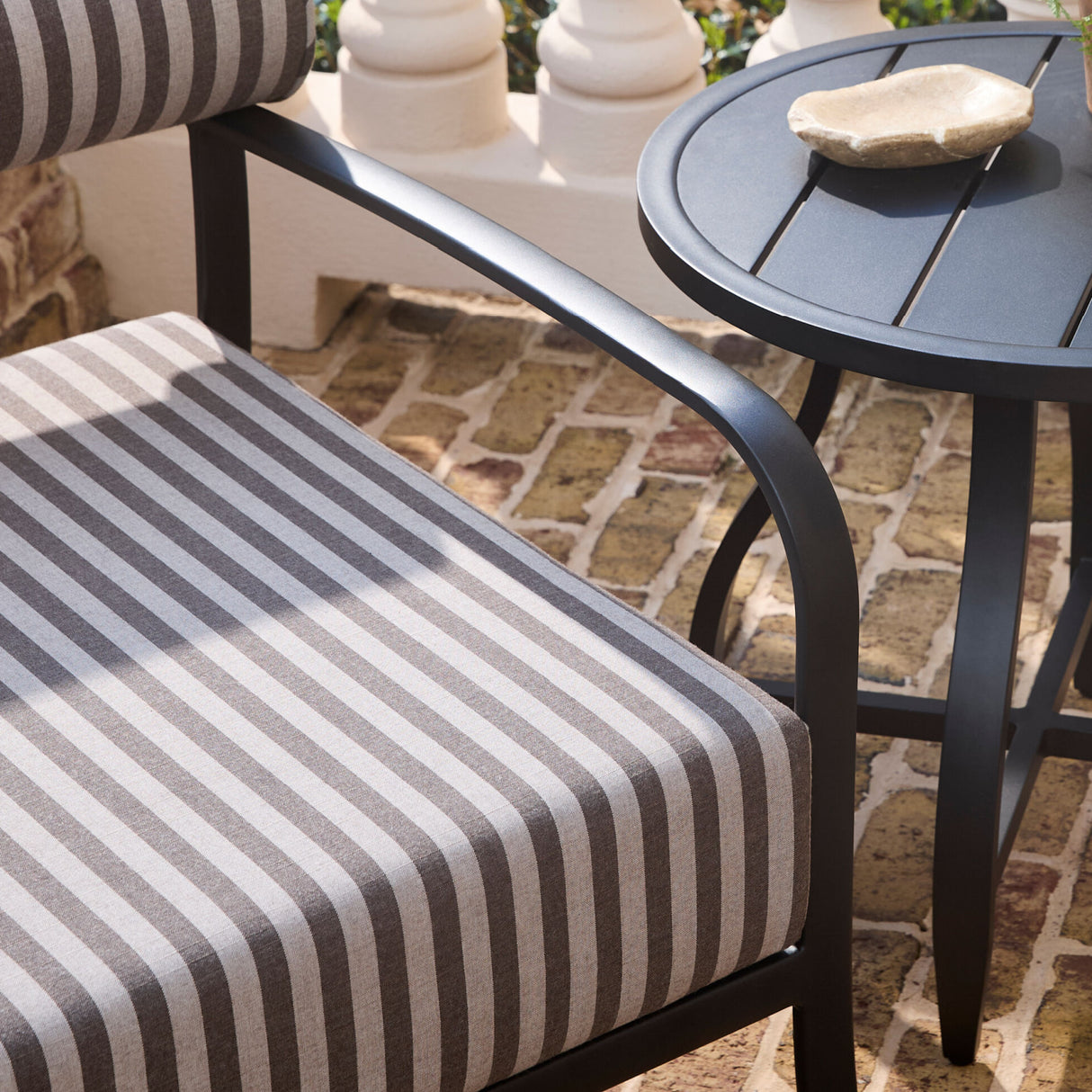 Modern European furniture - Black Aluminum Outdoor End Table - www.oroa.com | Oroa.com