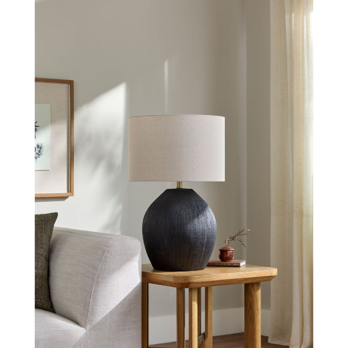 Modern European furniture - Black Ceramic Accent Table Lamp - www.oroa.com | Oroa.com
