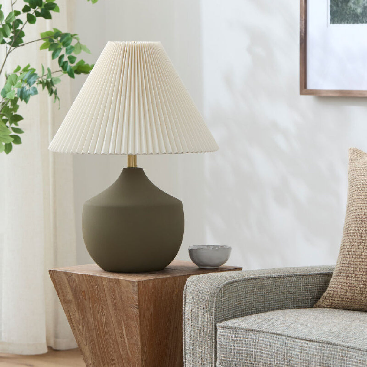 Modern European furniture - Ceramic Beige Linen Table Lamp - www.oroa.com | Oroa.com