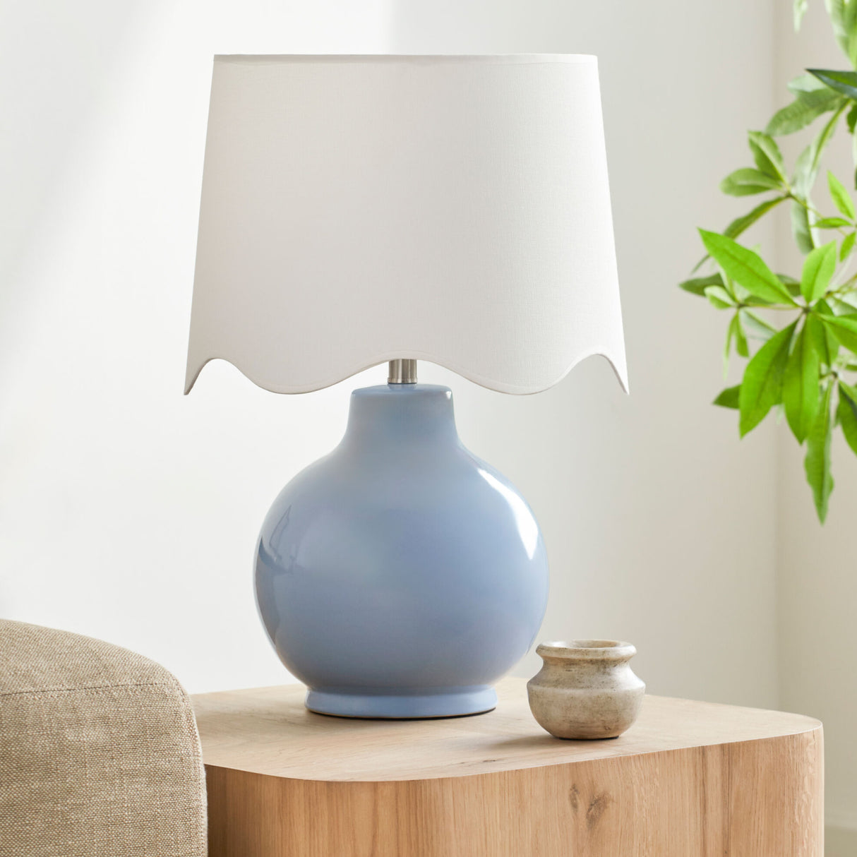 Modern European furniture - Wavy Edge Accent Table Lamp - www.oroa.com | Oroa.com