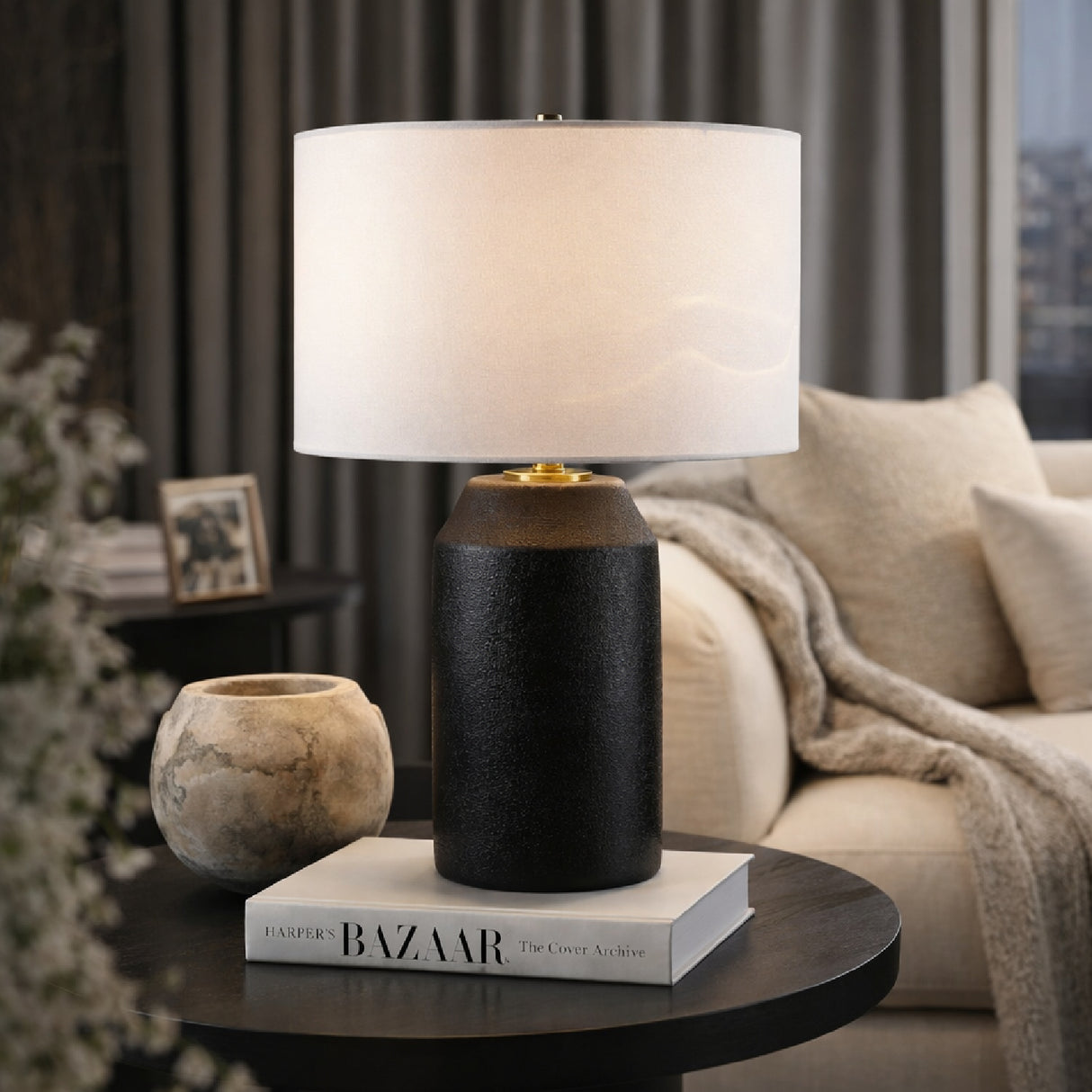 Modern European furniture - Minimalist Ceramic Accent Table Lamp - www.oroa.com | Oroa.com