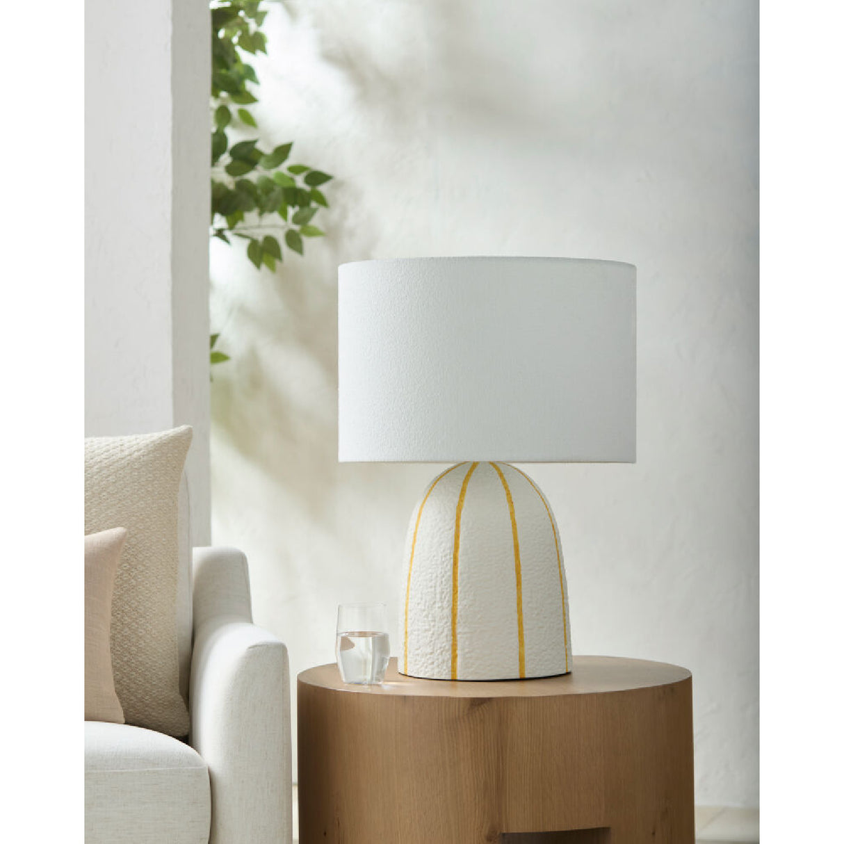 Modern European furniture - Vertical Lined Ceramic Table Lamp - www.oroa.com | Oroa.com