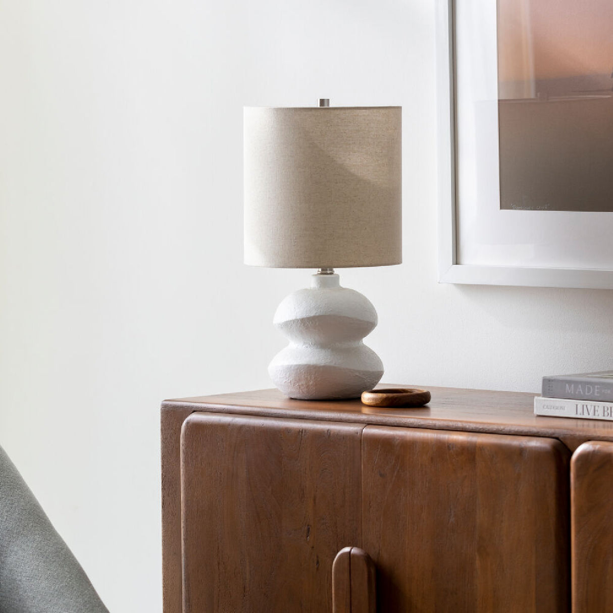 Modern European furniture - White Sculptured Ceramic Table Lamp - www.oroa.com | Oroa.com