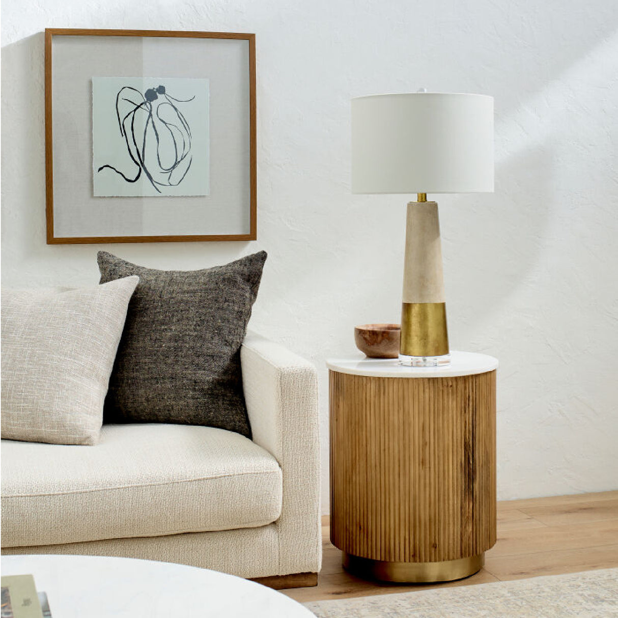 Modern European furniture - minimalist white curved sofa - www.oroa.com | Oroa.com