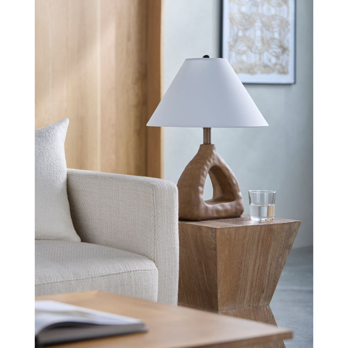 Modern European furniture - Triangular Ceramic Table Lamp - www.oroa.com | Oroa.com