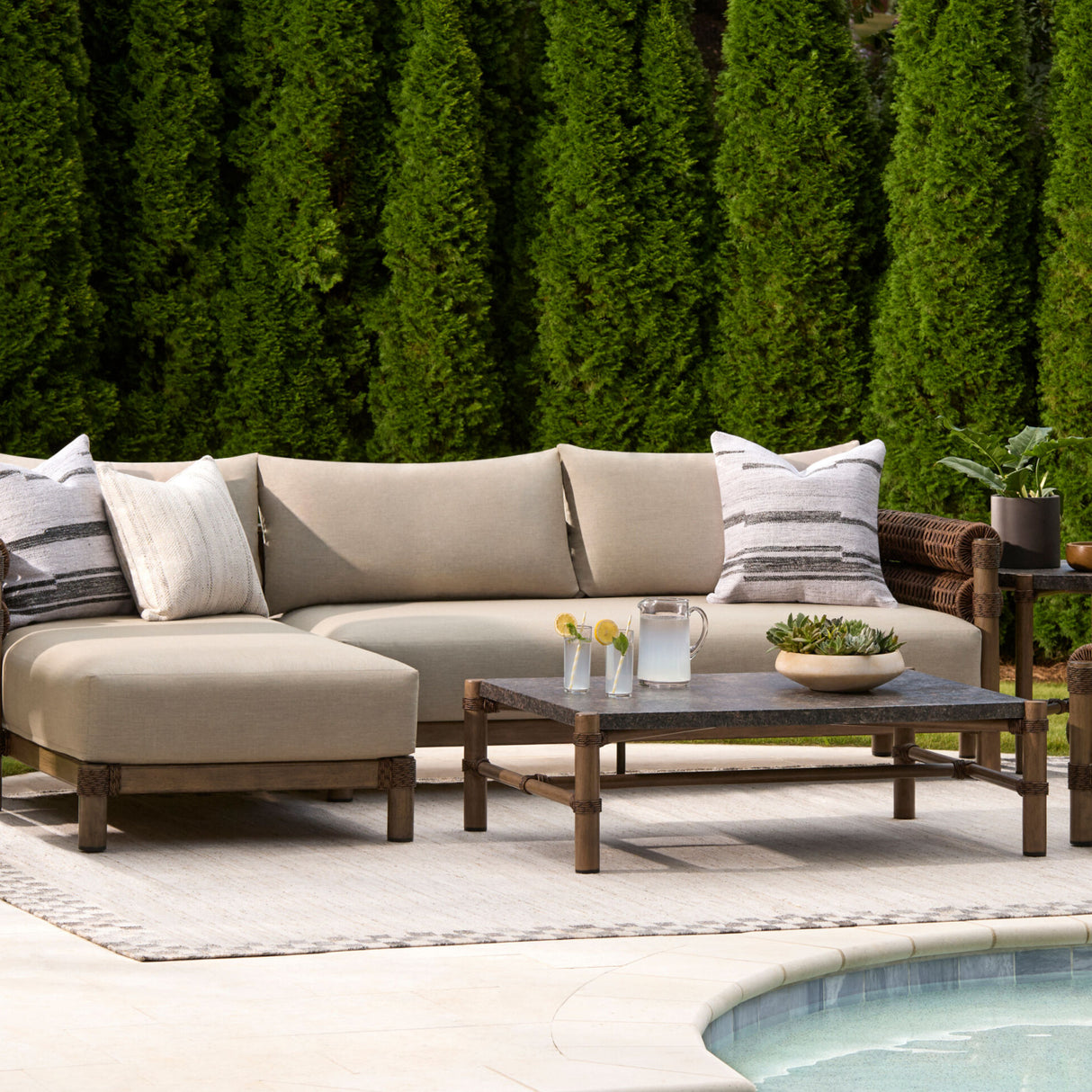 Modern European furniture - Cushioned Wicker Outdoor Right-Armed Sofa - www.oroa.com | Oroa.com
