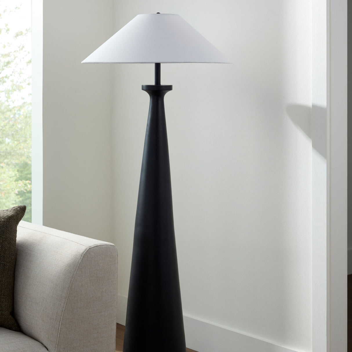 Modern European furniture - Black Base Accent Floor Lamp - www.oroa.com | Oroa.com