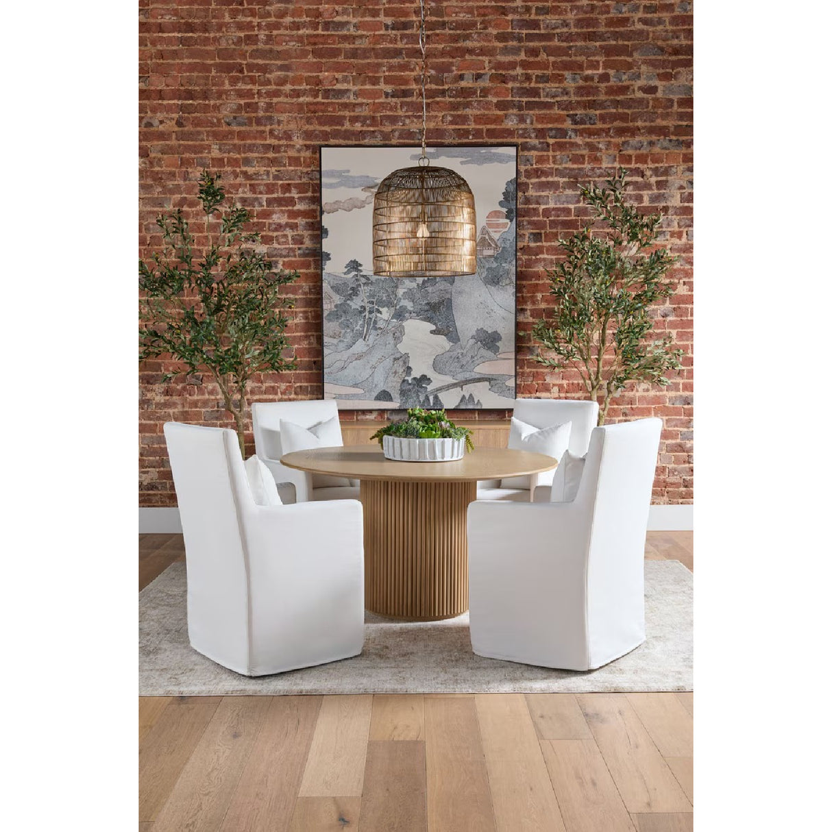 Round Natural Oak Dining Table | Oroa.com