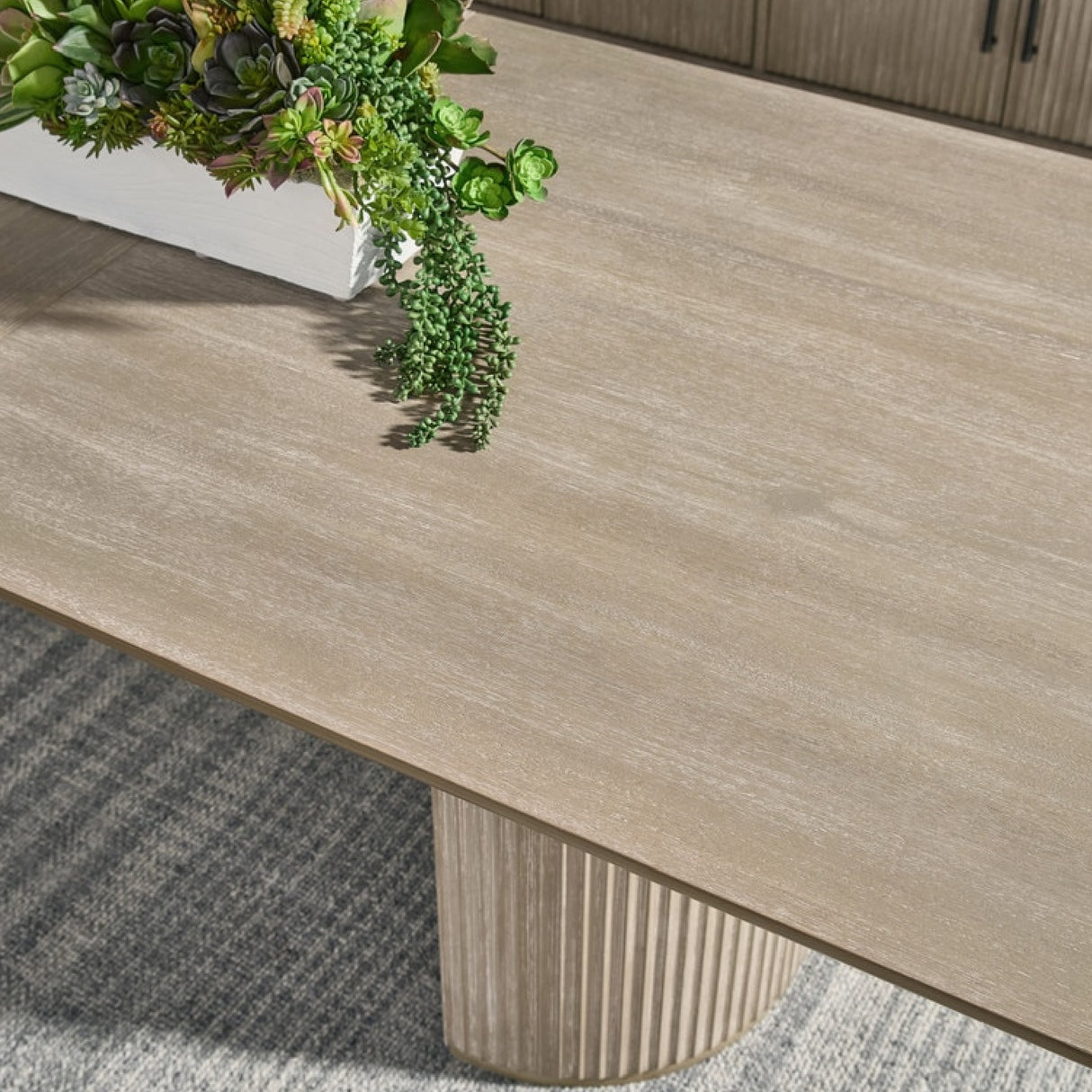 Gray Acacia Extendable Dining Table | Oroa.com